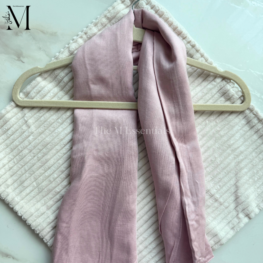 Modal hijab - Pink - 41x79 cm - folded texture closeup - The M Essentials