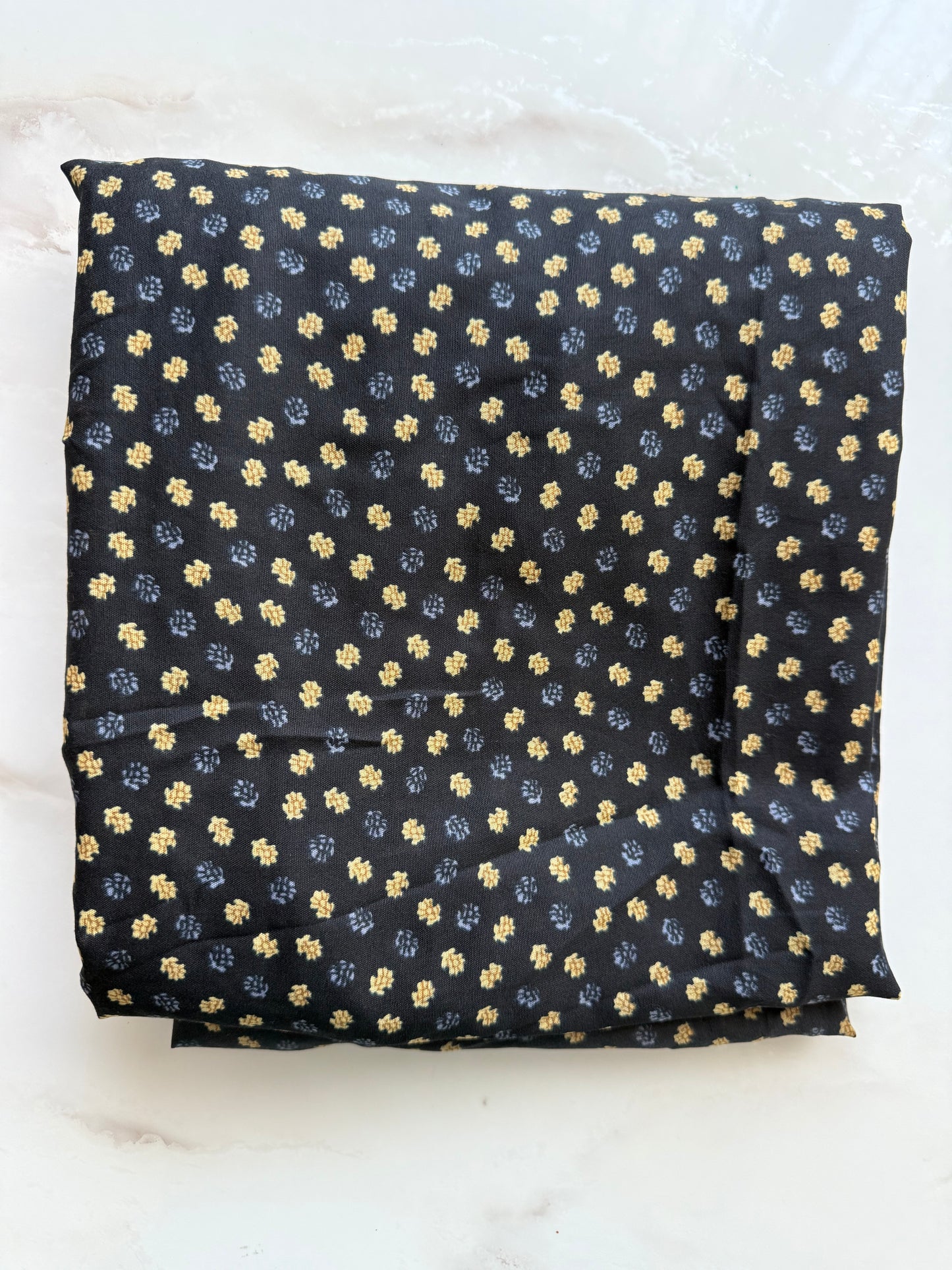 Black Printed Prayer Chaddar Online UAE | Modest & Elegant | The M Essentials