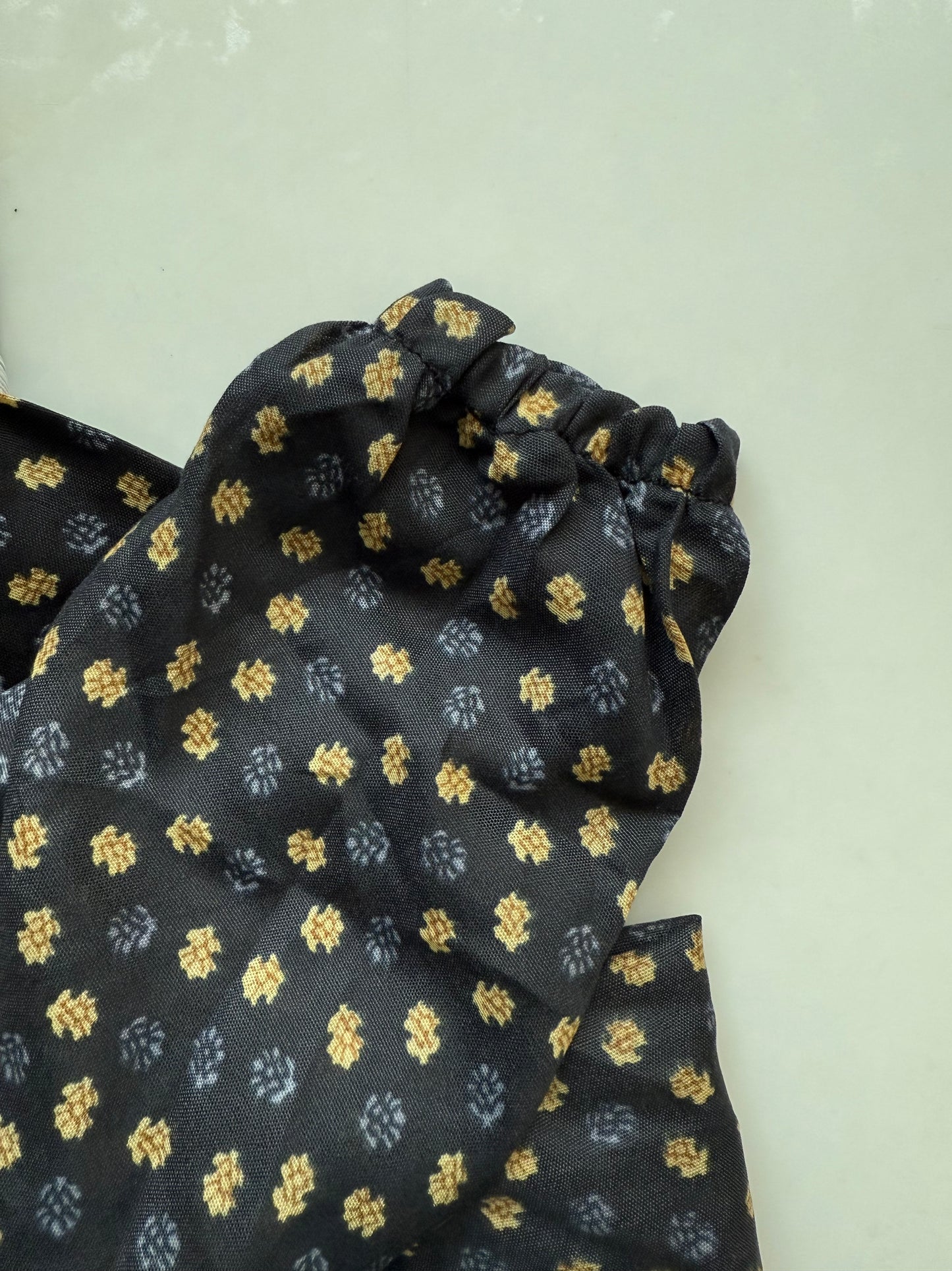 Black Printed Prayer Chaddar Online UAE | Modest & Elegant | The M Essentials