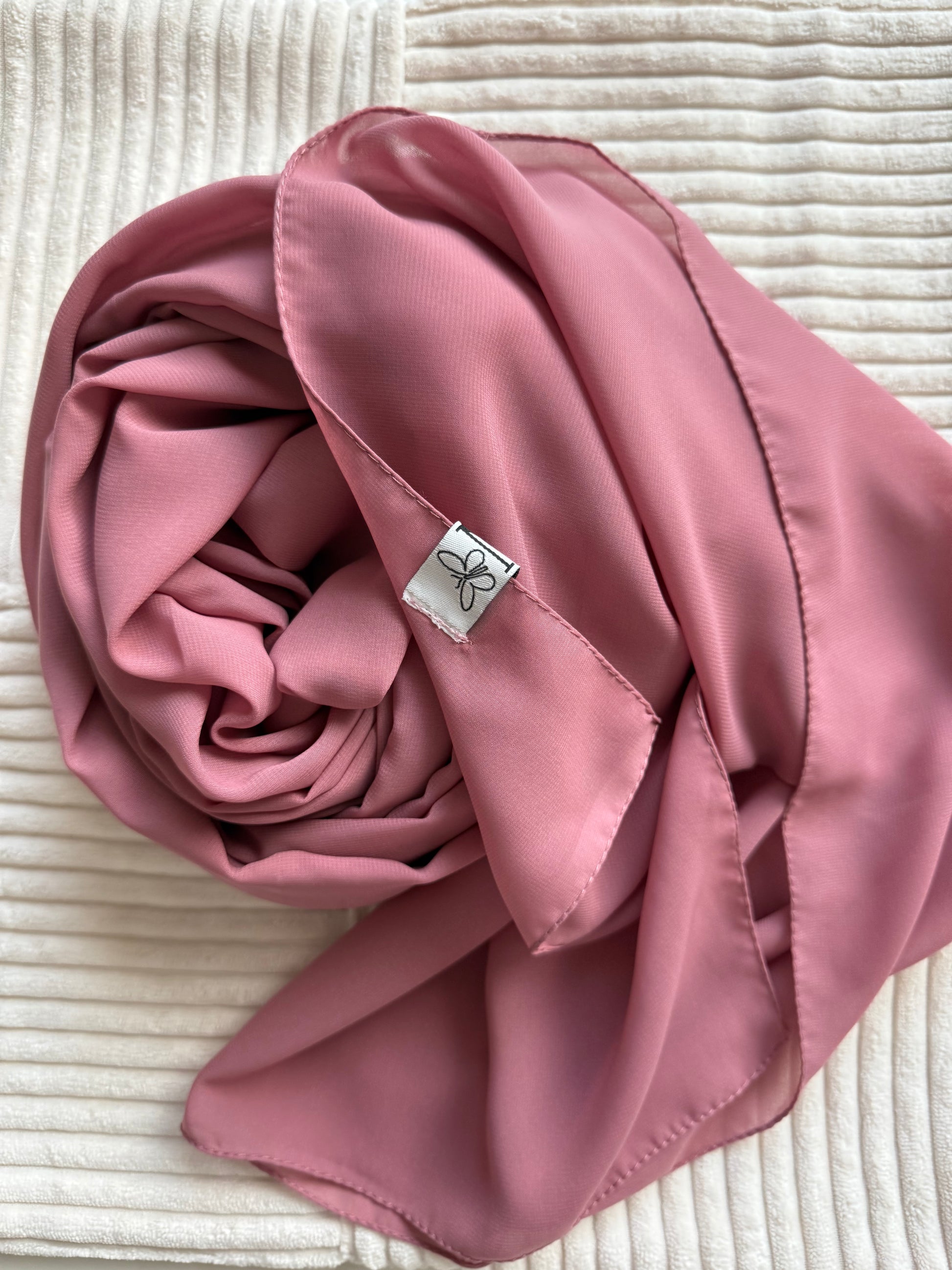 Dusty Pink Premium Powder Chiffon Hijab – Modern & Graceful | Made in Indonesia